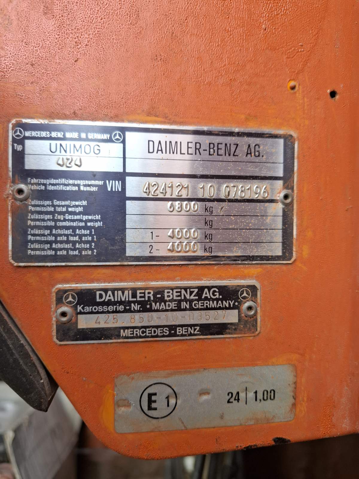Mercedes unimog