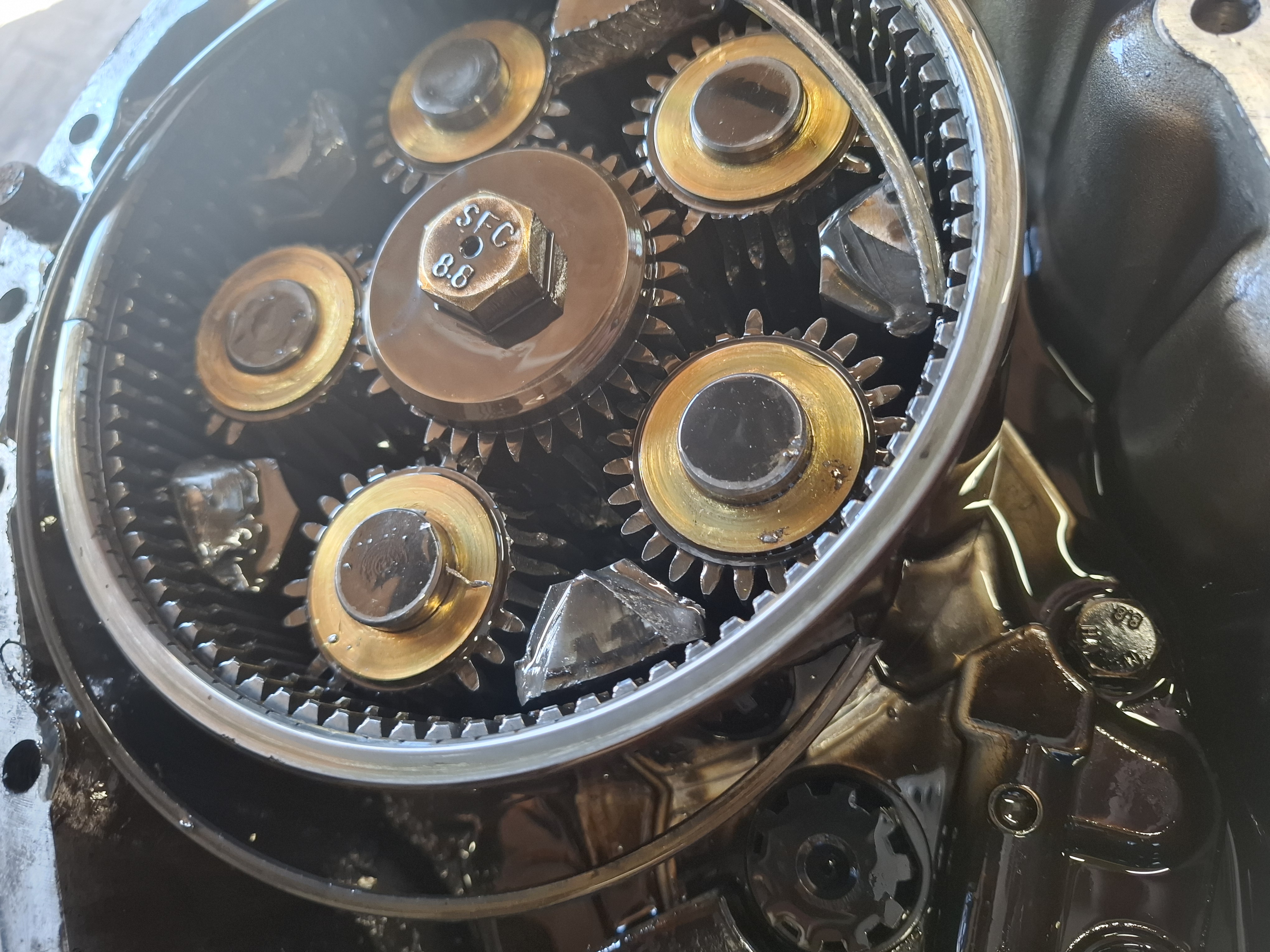 ZF 16S181 törött bolygómű
